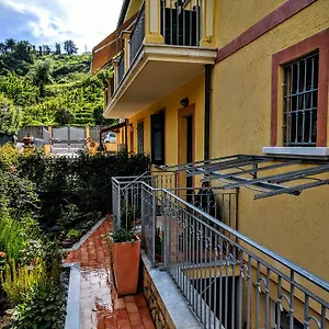 3* Panzió Sally's